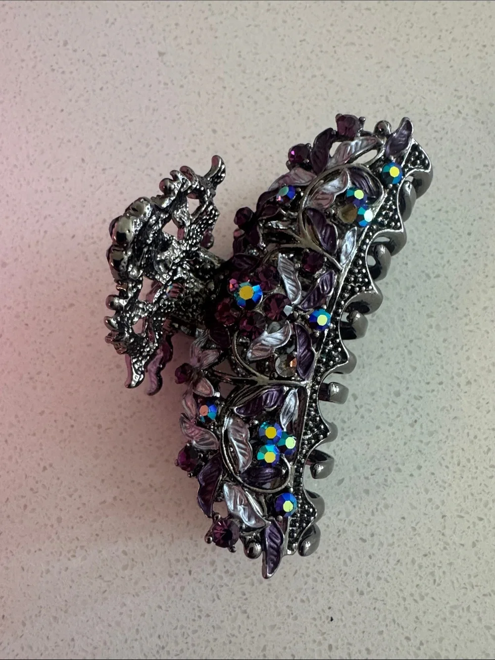 Vintage-Inspired Purple Crystal Leaf Hair Claw Clip